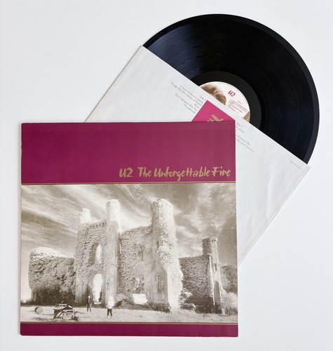The unforgettable fire - u2, /