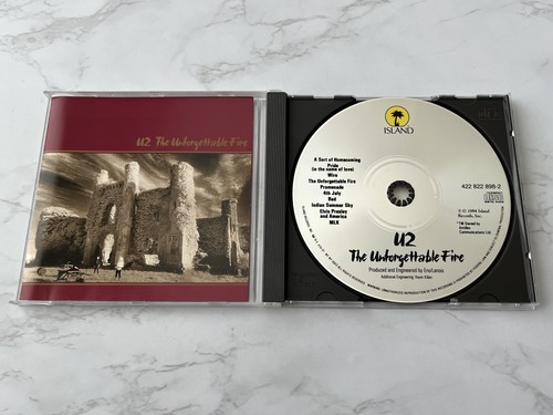 The unforgettable fire - u2,