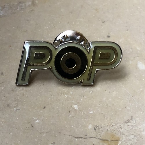 Pin pop mart tour - -,